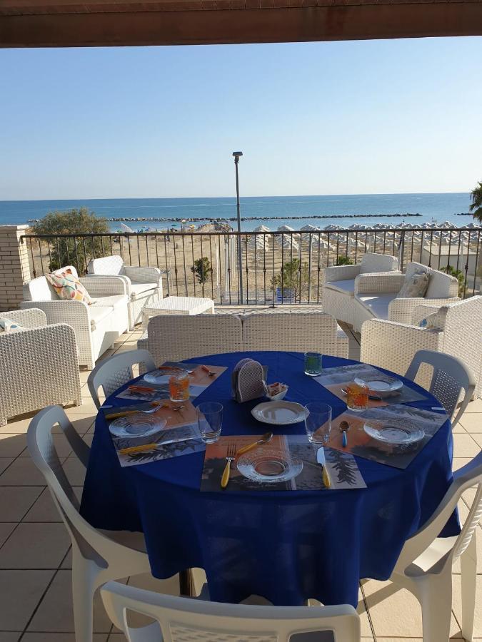 Bed and Breakfast Il Sorriso Di Angelina à Pescara Extérieur photo