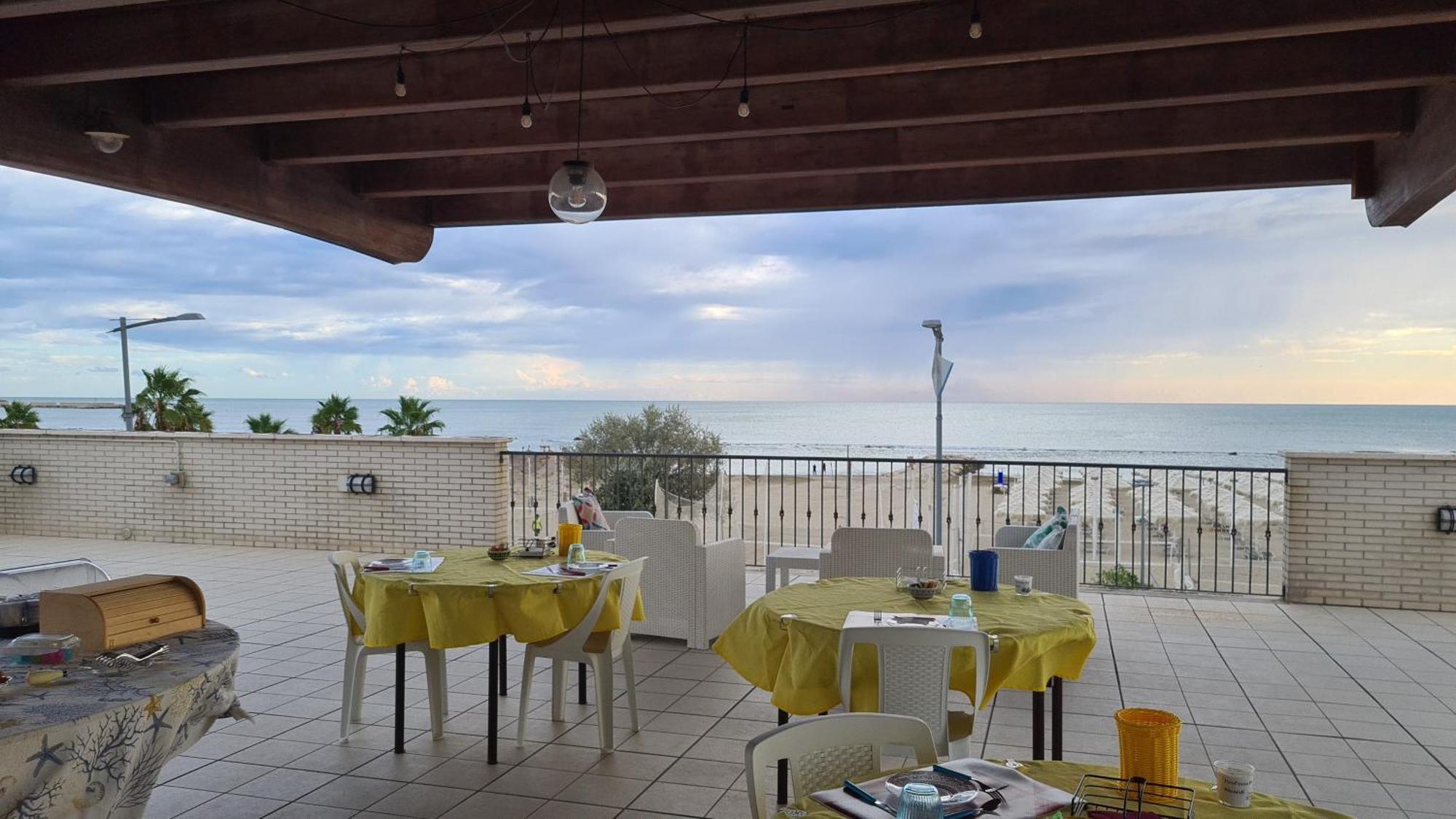 Bed and Breakfast Il Sorriso Di Angelina à Pescara Extérieur photo